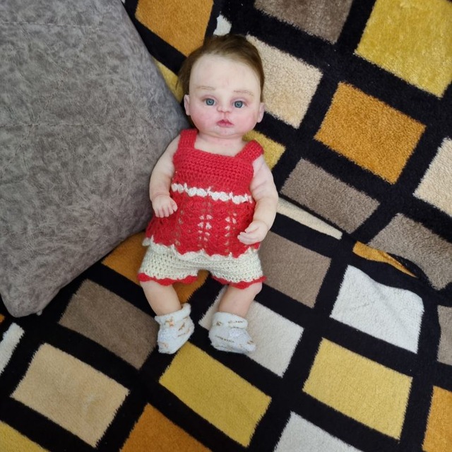 عروسک سیلیکونی